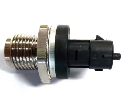 0281006226 5801474160 Sensor tekanan tinggi minyak mesin bahan bakar