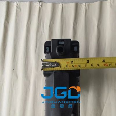 YM35 Aluminium Water Tank Radiator Untuk Excavator Ukuran Sedang