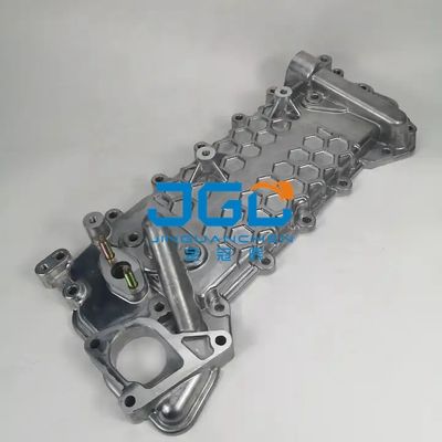4HK1 Penutup Samping Panel Pendingin Oli 700P Suku Cadang Mesin Teknik