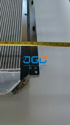 EC210 Tangki Air Radiator Suku Cadang Ekskavator Suku Cadang Mesin Teknik