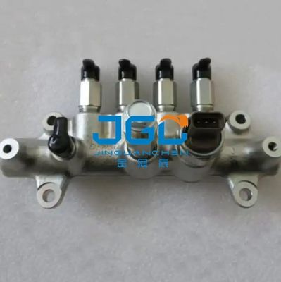 Aksesori Mesin ZX240-3 Tekanan Tinggi Common Rail Injector 8-97306063-4 Suku Cadang Excavator