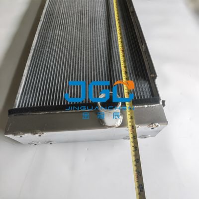 Tank Radiator R220-9 Suku Cadang Excavator 11Q6-41710 Suku Cadang Mesin