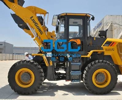 835H Loader Gigi Depan Dan Belakang Pintu Kiri Dan Kanan Serta Kaca Depan Jendela