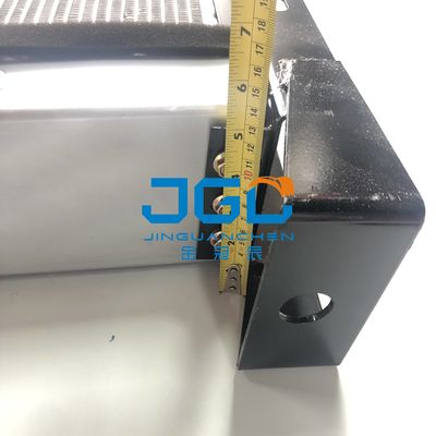 Aksesoris Excavator 230 Tangki air Radiator Bagian Mesin Teknik
