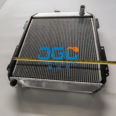 Otomatisasi EX60-5 4366829 4397053 Excavator Assembly Radiator Tangki Air Air pendingin Radiator