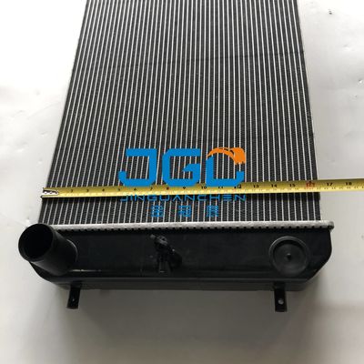 Suku Cadang Mesin Konstruksi Radiator Tangki Air ZAX200-5B 4668378 Suku Cadang Ekskavator
