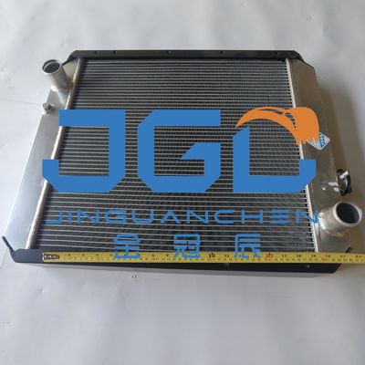 Bagian Mesin Konstruksi PC60-7 Tangki Air Radiator 201-03-71111 Bagian Excavator