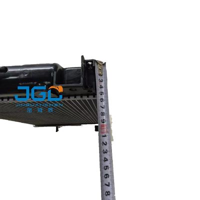 PC40-8 PC50-8 PC35-8 PC30-8 Radiator Excavator 20T-03-81111