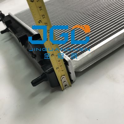 20T-03-81211 Radiator Tangki Air Untuk Excavator PC35R-8 PC30R-8 Radiator