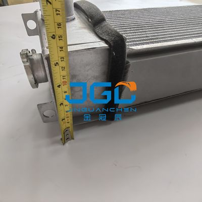 Bagian Mekanis PC70-8 PC70 Pendingin Tangki Air 201-03-D1130 Bagian Excavator