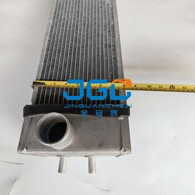 Bagian Mekanis PC70-8 PC70 Pendingin Tangki Air 201-03-D1130 Bagian Excavator
