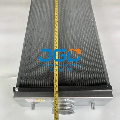 PCD155AX-6 Tangki Air Radiator Excavator Bagian Mesin Konstruksi