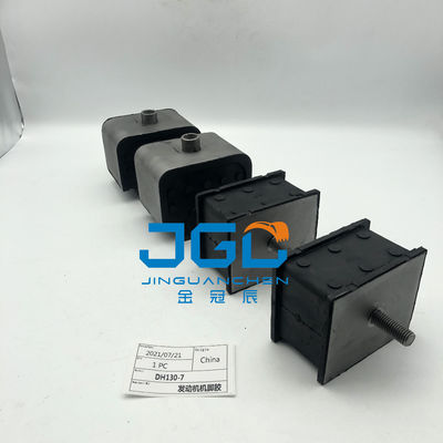 Bagian excavator Doosan Daewoo DH130-7 Mesin kaki karet perekat shockproof.