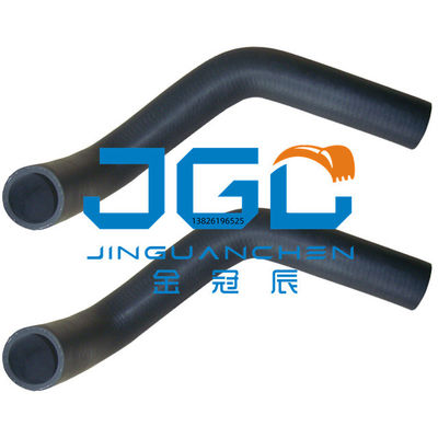 EX200-5、EX150-5、SH200A1 Selang Karet Excavator Atas Dan Bawah Terhubung Selang Karet Air 3068554 Pipa Selang Radiator