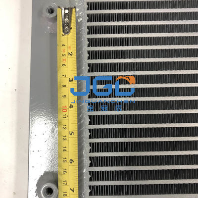 suku cadang Oil Cooler Untuk Hitachi EX30 Hydraulic Oil Cooler Excavator 4428333