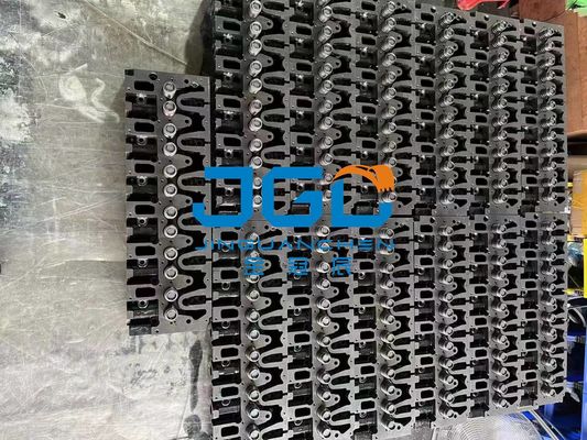 D6E Mesin Excavator Cylinder Head Assembly 04292633 suku cadang dari Trusted