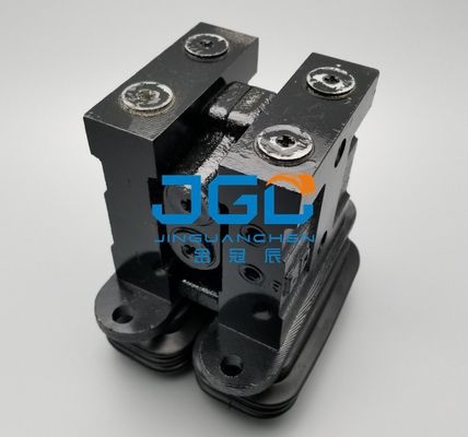 Bagian Excavator Pilot Control Pedal Valve 3698502 Untuk Excavator E320C E320D