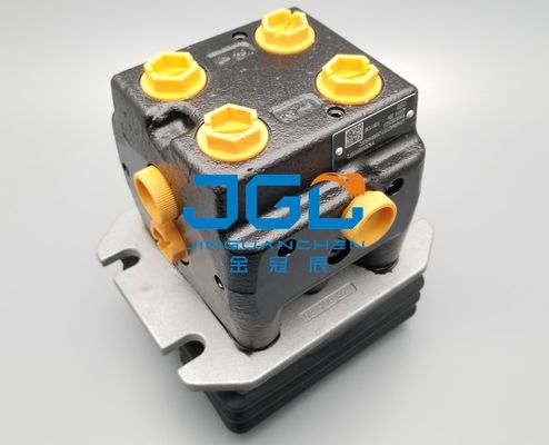 Bagian Cadangan Kabin Excavator SK200 SK210 SK230-6E Klep Kaki Pedal Klep Pilot YN30V00106F2 YN30V00105F2