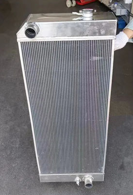 Tangki air ekskavator E324D E324DFM E324DL E325D E325DFM E325DL E326DL E329D E329DL Radiator 353-5549 3535549 Untuk ekskavator CAT