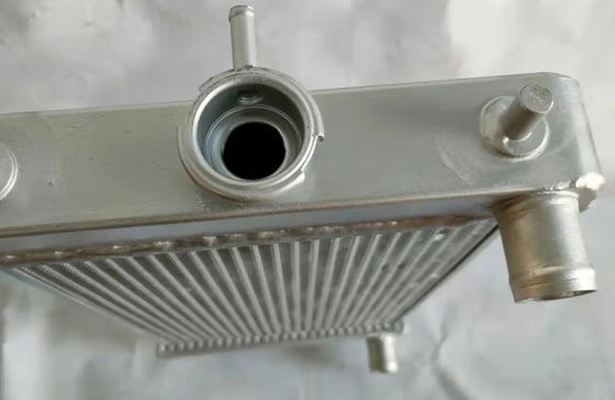 Aluminium Radiator PC18 Kualitas Tinggi Untuk Pabrik Excavator Sumber