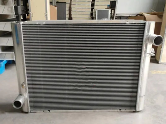 Radiator Tangki Air 11FT-35510 11FT35510 Untuk Hyundai 110D-7E 130D-7E 140D-7E Untuk Excavator