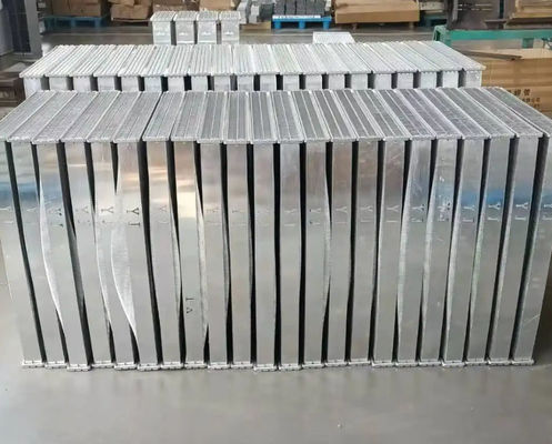 SK200-3 Bahan Aluminium Radiator Excavator yang Sangat Dibutuhkan