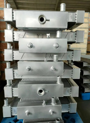 Tangki air excavator SK60-8 Radiator Untuk mesin konstruksi excavator
