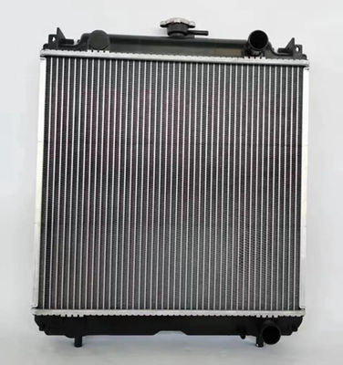 YM129601-44500 VIO 3tnv88 Dan 4tnv88 Radiator Excavator Kualitas Tinggi