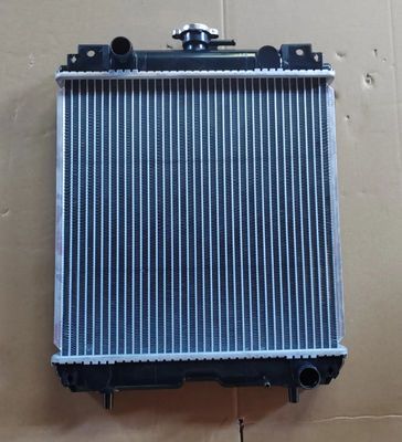 Kualitas Tinggi Penggali Air Radiator Plastik Untuk Kubota20 Pabrik penjualan