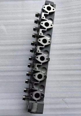 Volvo D6E Kepala Silinder VOE20855301 VOE20941118 Cocok untuk EC160C EC180C EC210B