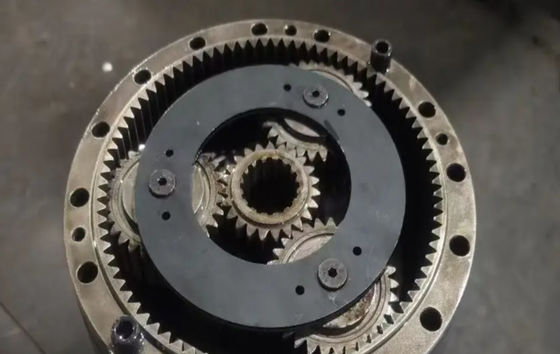 DX500 Excavator Swing Gearbox Slew Reduction Assembly Untuk Bagian Mesin Konstruksi