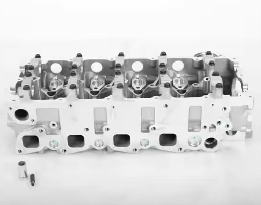 New 4JJ1 Cylinder Head Assembly With Valves ISUZU Excavator Bagian Mesin Konstruksi