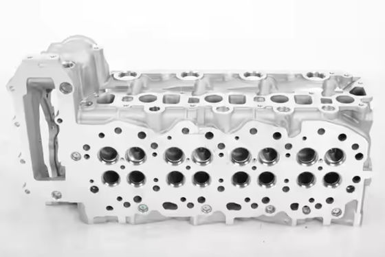 New 4JJ1 Cylinder Head Assembly With Valves ISUZU Excavator Bagian Mesin Konstruksi