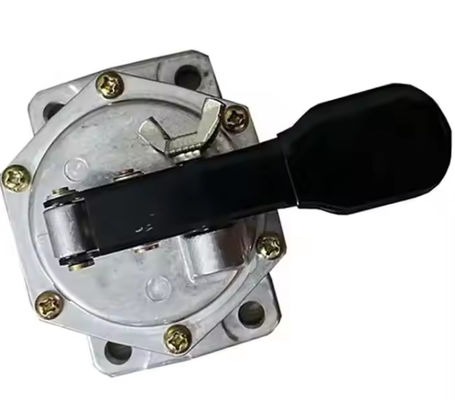 6745-11-3102 6745-11-3100 Penggali PC300-8 Injektor 6D114E-3 Injektor bahan bakar mesin
