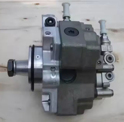 PC200-8 PC220-8 PC300-8 Excavator SAA6D107E Bagian Mesin Pompa Bahan Bakar Assy 6754-71-1012