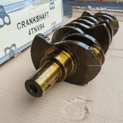 Kondisi Baru 4TNV98 4TNV94 4TNV88 3TNV88 Crankshaft Umur Panjang untuk Mesin Diesel Excavator Yanmar