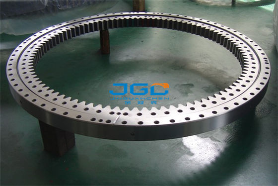 Kobelco Sk200 Sk210 Excavator Slew Bearing Swing Cross Roller Ring YN40F00026